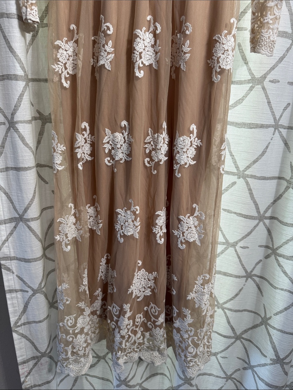 Forever 21 floral embroidered mesh maxi dress. - Picture 3 of 10